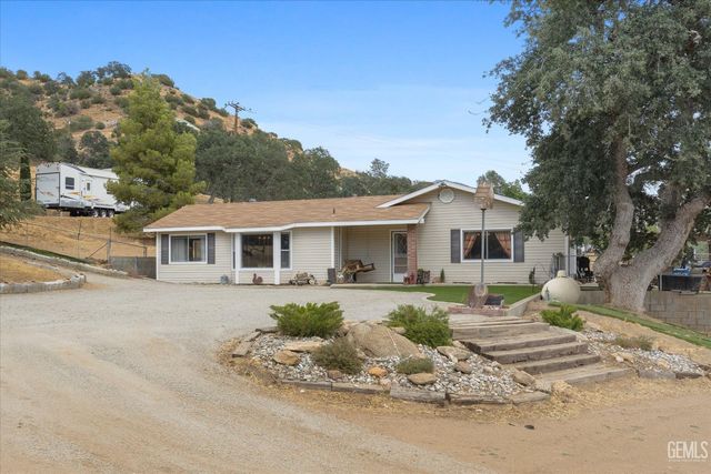 21564 Pine Tree Road, Caliente, CA 93518