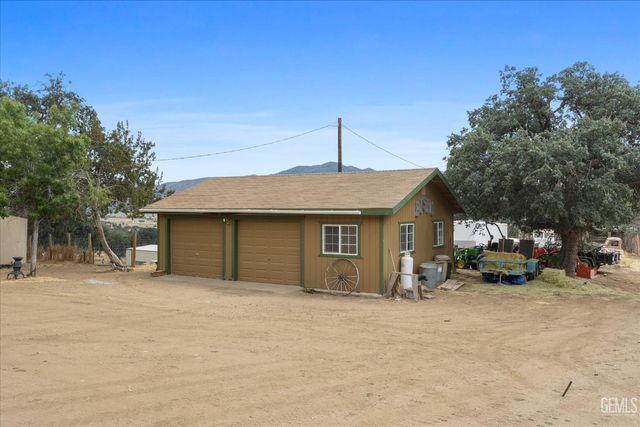 21564 Pine Tree Road, Caliente, CA 93518