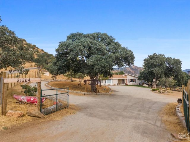 21564 Pine Tree Road, Caliente, CA 93518