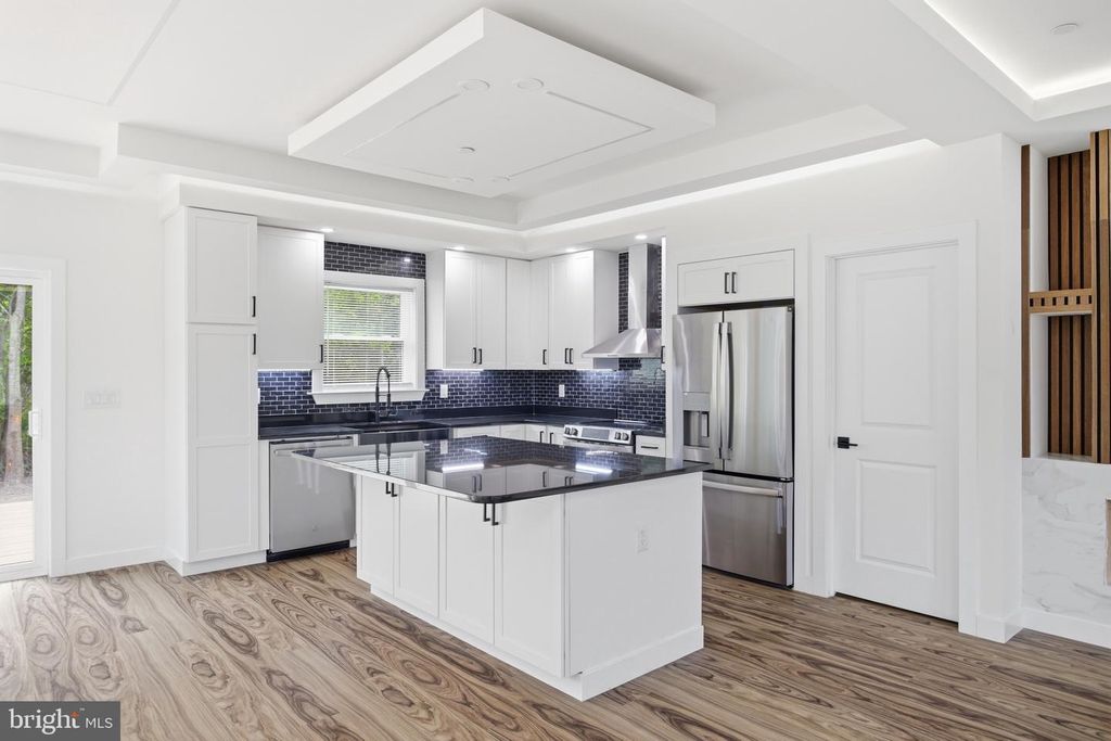 Image 10 of property listing at 2269 JENKINS CREEK RD, Cambridge, MD 21613