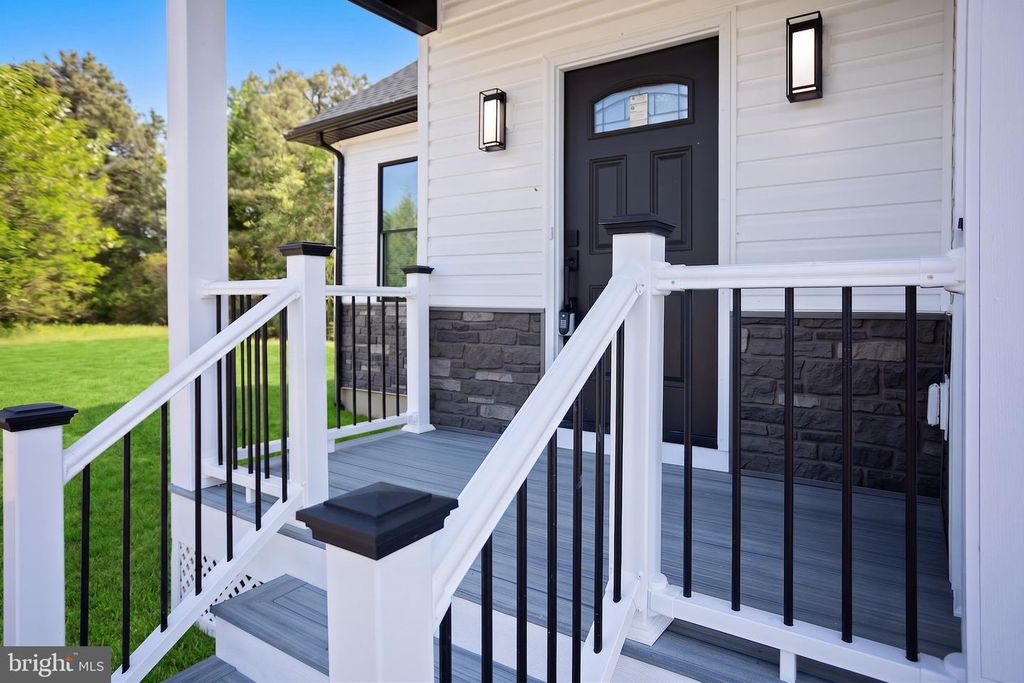 Image 3 of property listing at 2269 JENKINS CREEK RD, Cambridge, MD 21613