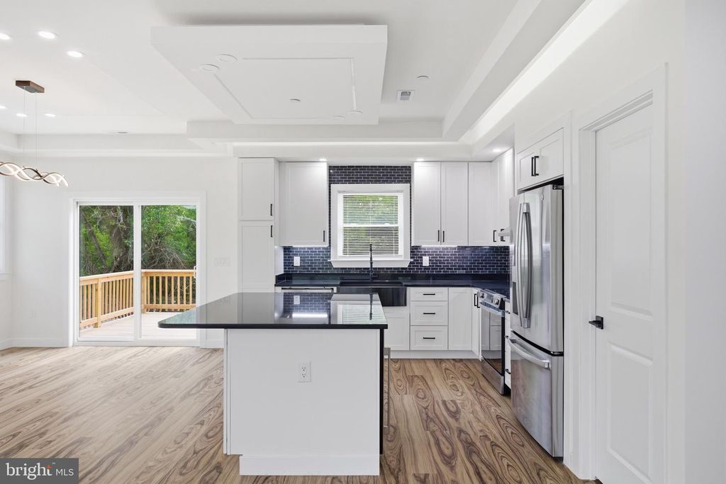 Image 9 of property listing at 2269 JENKINS CREEK RD, Cambridge, MD 21613