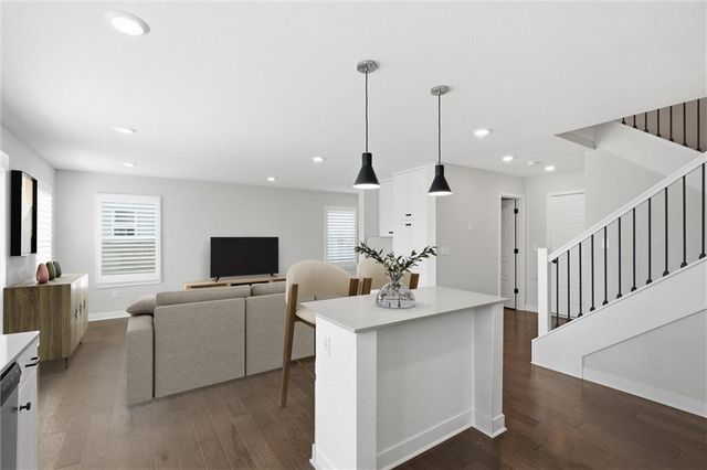 3727 SW Clayton Place, Lee's Summit, MO 64082
