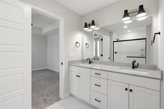 3727 SW Clayton Place, Lee's Summit, MO 64082