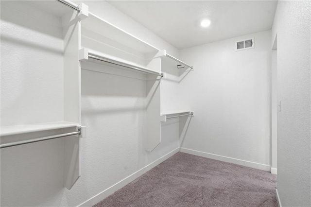 3727 SW Clayton Place, Lee's Summit, MO 64082