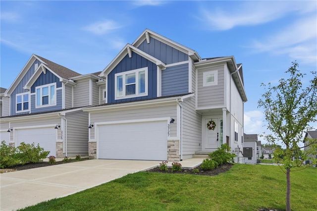 3727 SW Clayton Place, Lee's Summit, MO 64082