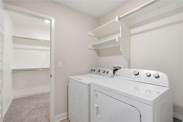 3727 SW Clayton Place, Lee's Summit, MO 64082