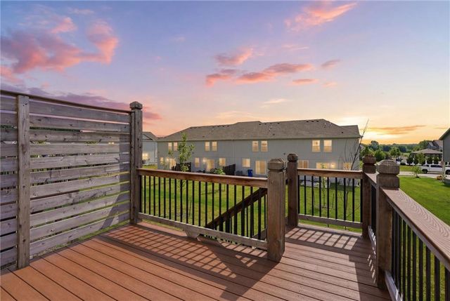 3727 SW Clayton Place, Lee's Summit, MO 64082