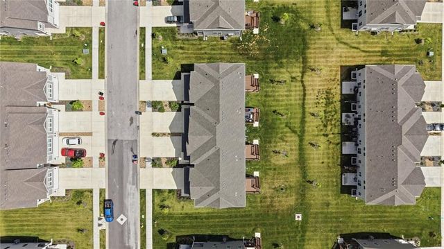 3727 SW Clayton Place, Lee's Summit, MO 64082