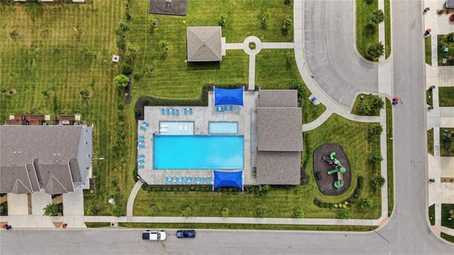 3727 SW Clayton Place, Lee's Summit, MO 64082
