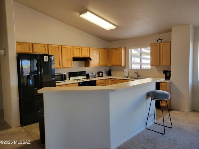 7395 S River Willow Drive, Tucson, AZ 85747