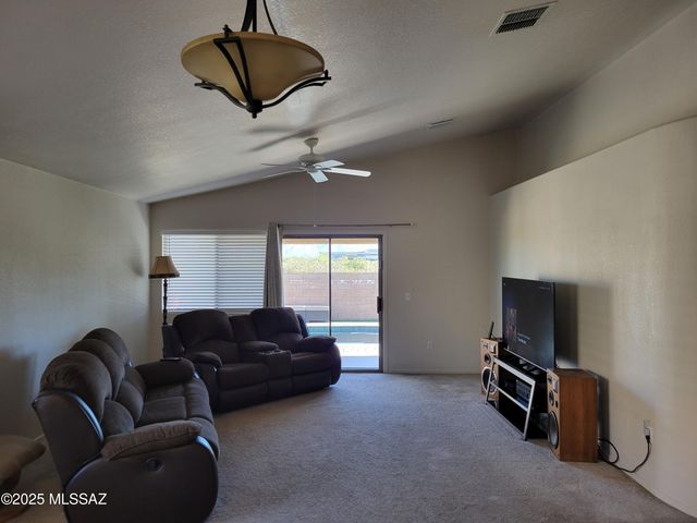 7395 S River Willow Drive, Tucson, AZ 85747