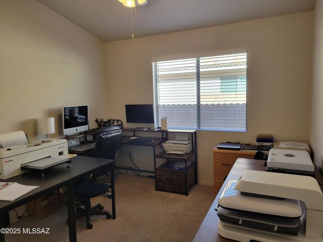 7395 S River Willow Drive, Tucson, AZ 85747