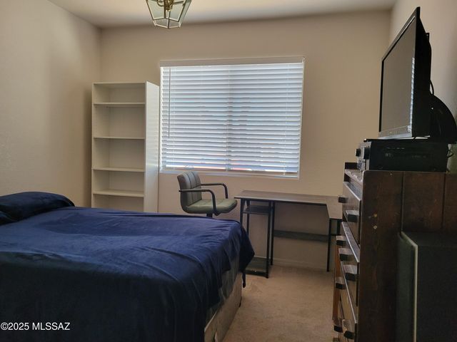 7395 S River Willow Drive, Tucson, AZ 85747