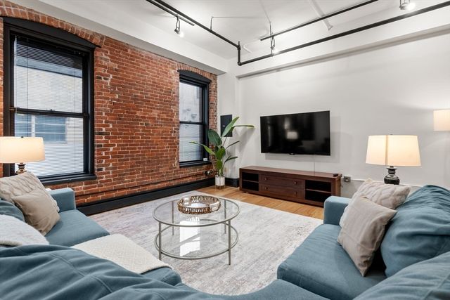 19 Stanhope 1C, Boston, MA 02116