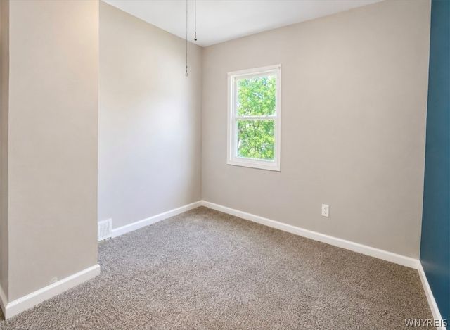 32 Gallatin Avenue, Buffalo, NY 14207