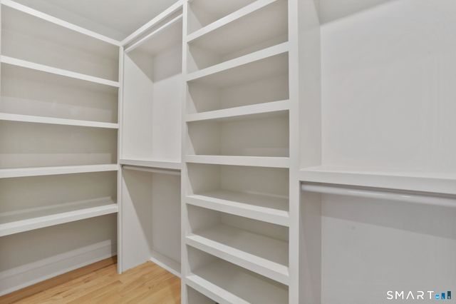 15 Barton Road, Fairfield, CT 06824