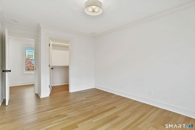 15 Barton Road, Fairfield, CT 06824