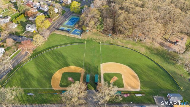 15 Barton Road, Fairfield, CT 06824