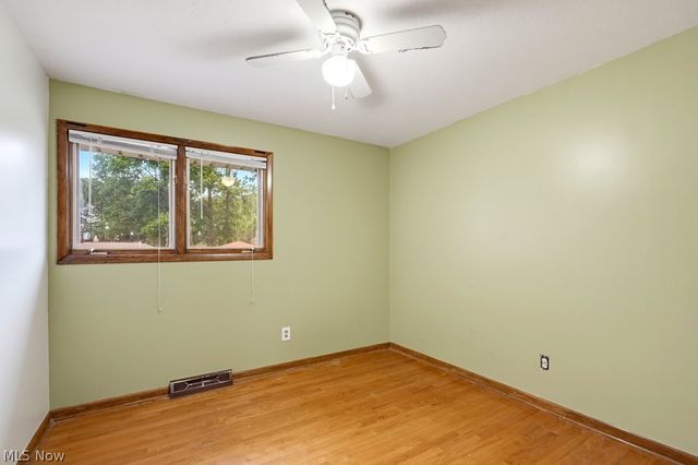 2207 Oaklawn Drive, Parma, OH 44134