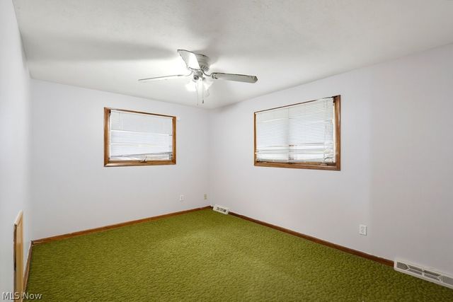 2207 Oaklawn Drive, Parma, OH 44134