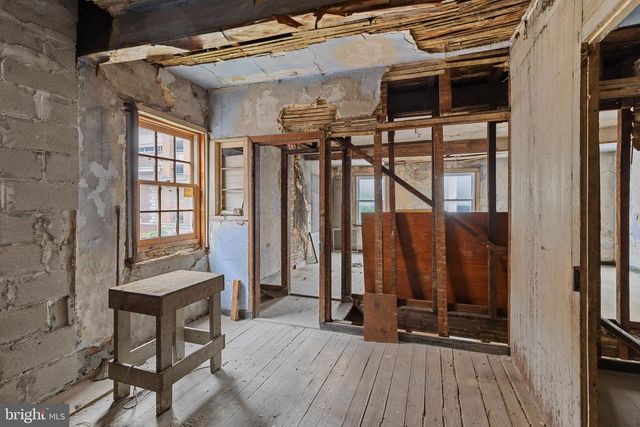 663 AND 665 W PRATT ST, Baltimore, MD 21201