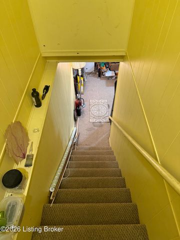 3910 Kirby Ln, Jeffersontown, KY 40299