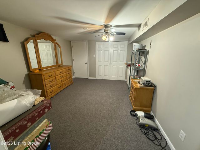 3910 Kirby Ln, Jeffersontown, KY 40299