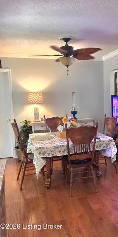 3910 Kirby Ln, Jeffersontown, KY 40299