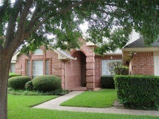2609 Classic Court E, Bedford, TX 76021
