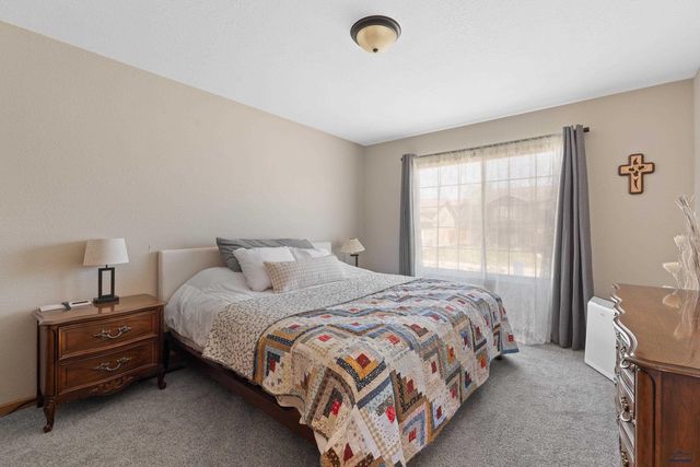 3035 NEW ENGLAND STREET, Rapid City, SD 57703