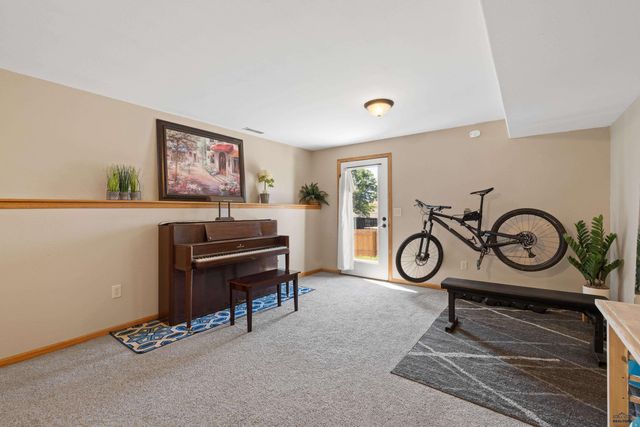 3035 NEW ENGLAND STREET, Rapid City, SD 57703