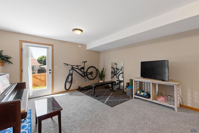 3035 NEW ENGLAND STREET, Rapid City, SD 57703