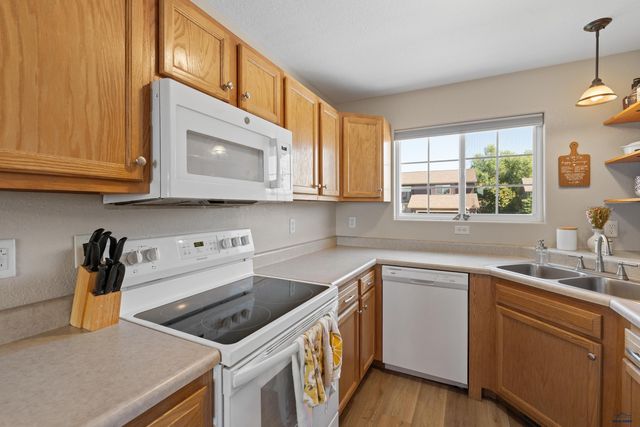 3035 NEW ENGLAND STREET, Rapid City, SD 57703