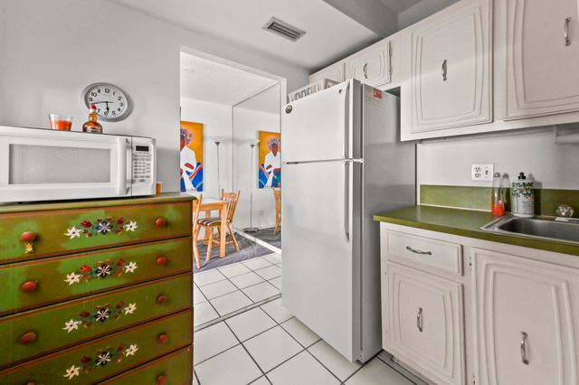631 Snug Harbor Drive S1, Boynton Beach, FL 33435