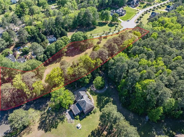 105 Ocean Breeze DR, Yorktown, VA 23692
