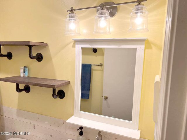 2250 New River Inlet Road 311, Sneads Ferry, NC 28460