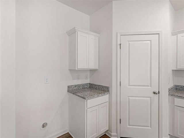 214 Georgian Way, Locust Grove, GA 30248
