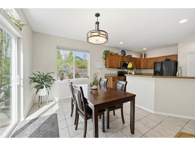 1798 S 57TH Pl, Springfield, OR 97478