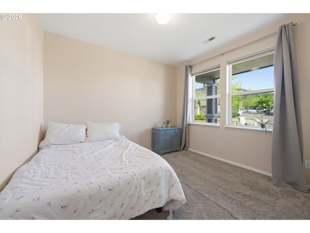 1798 S 57TH Pl, Springfield, OR 97478