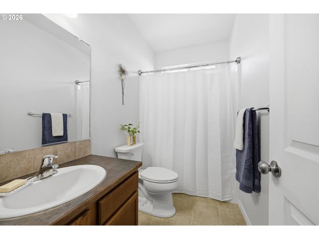 1798 S 57TH Pl, Springfield, OR 97478