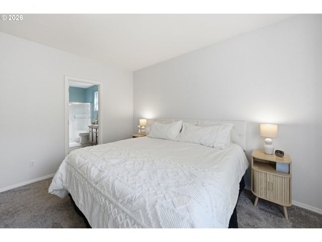 1798 S 57TH Pl, Springfield, OR 97478