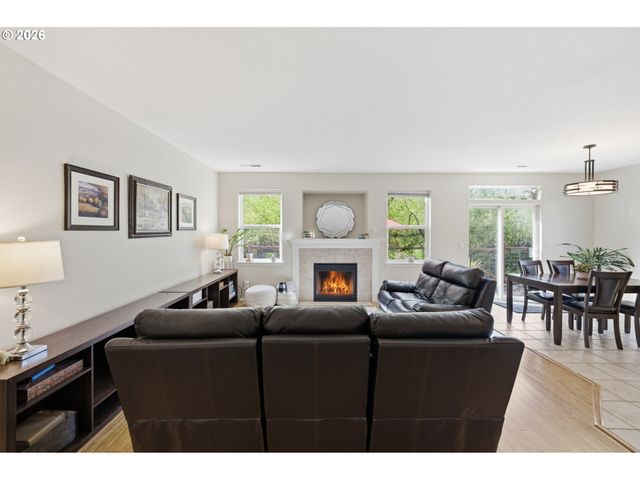 1798 S 57TH Pl, Springfield, OR 97478