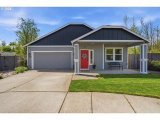 1798 S 57TH Pl, Springfield, OR 97478