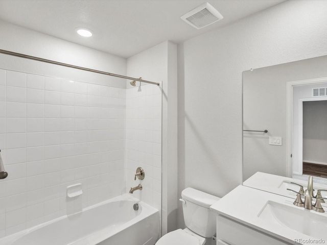 1616 Riverplace Drive 4, Windsor, CO 80550