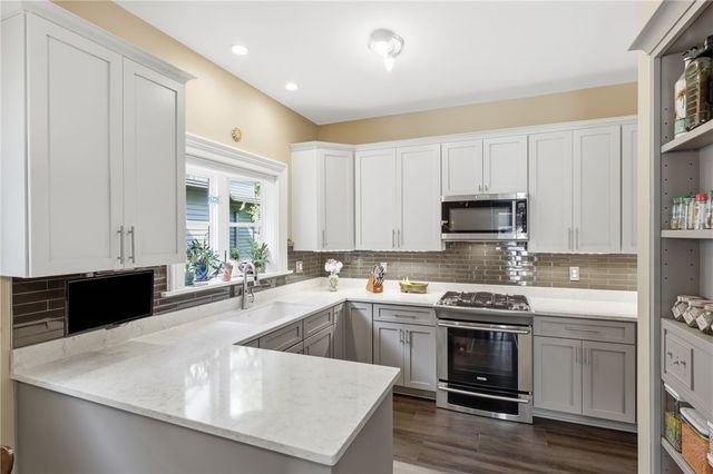 28 Vick Park A, Rochester, NY 14607