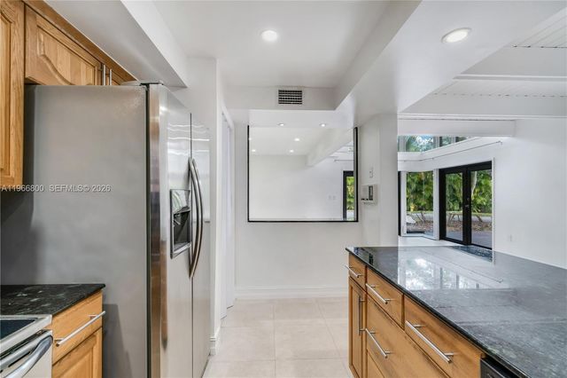 6500 SW 54th Ln, South Miami, FL 33155