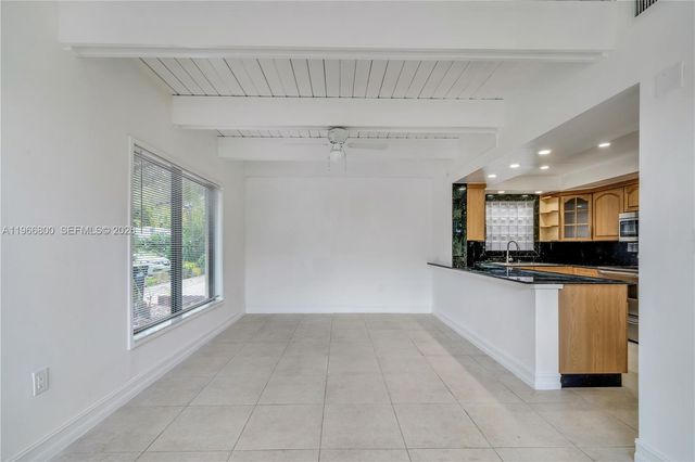 6500 SW 54th Ln, South Miami, FL 33155