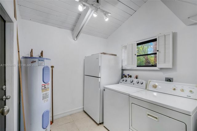 6500 SW 54th Ln, South Miami, FL 33155