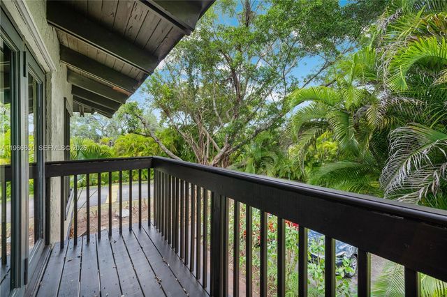 6500 SW 54th Ln, South Miami, FL 33155